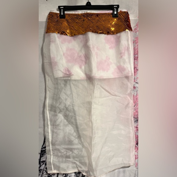 NWT ZARA GOLD SEQUIN ORGANZA
SKIRT size M
🚨FIRM PRICE NO DISCOUNT - Picture 6 of 15